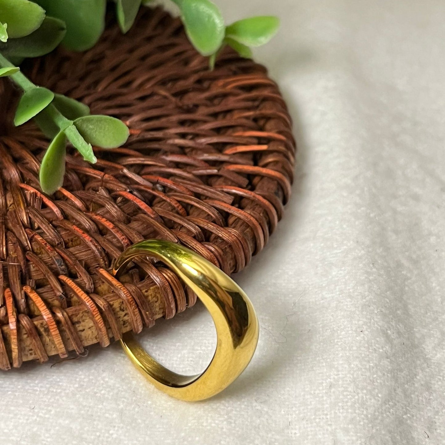 Anillo “Split Chic”